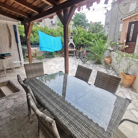 Holiday home Large House, Rogelovci, Croatia